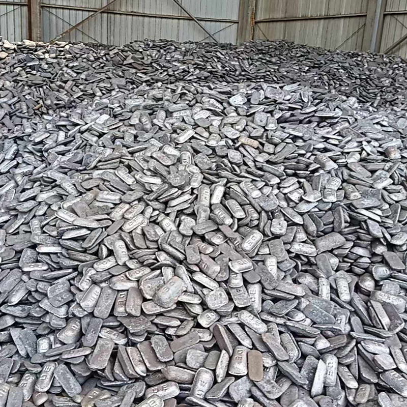 The warehouse of Tieg company filled with pig iron products, and transport vehicles ready for loading, reflecting Tieg's guarantee of supply stability